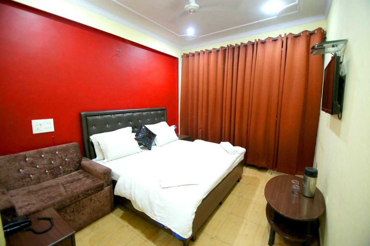 Hotel New Aditya Haridwār Eksteriør billede