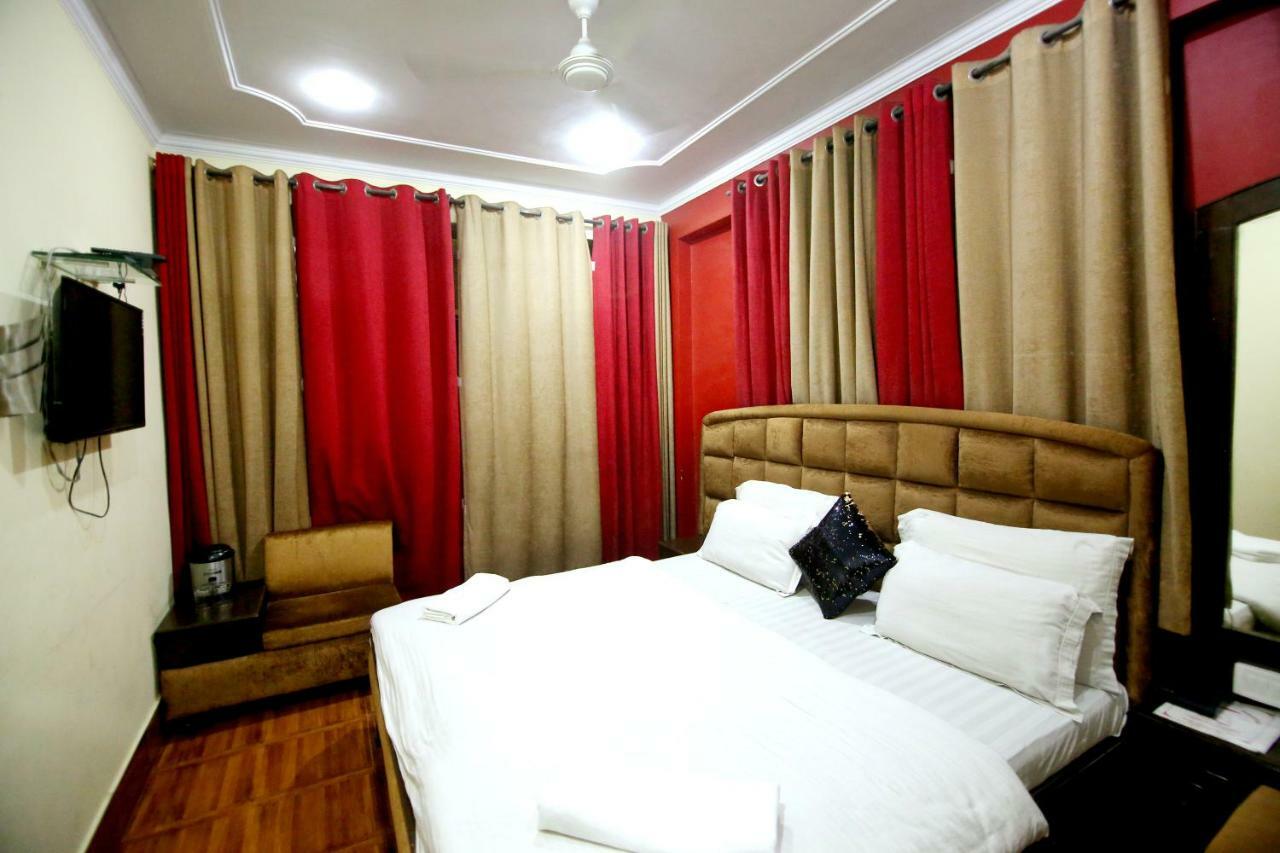 Hotel New Aditya Haridwār Eksteriør billede